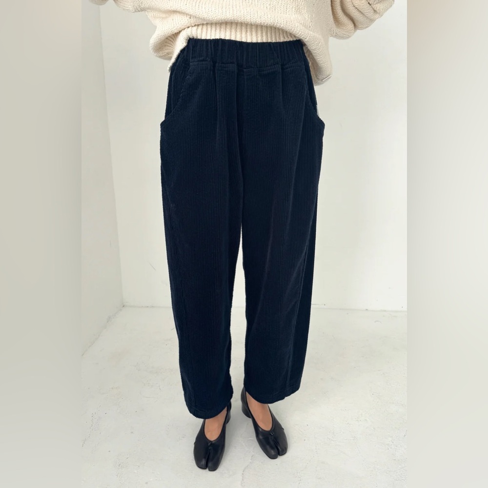 le bon shoppe arc pants corduroy midnight size m nwot - Picture 2 of 4